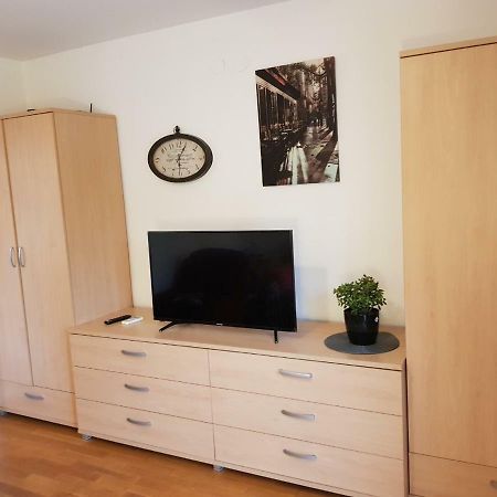 Apartment Tina By The Beach 普耶斯察纳乌瓦拉 外观 照片